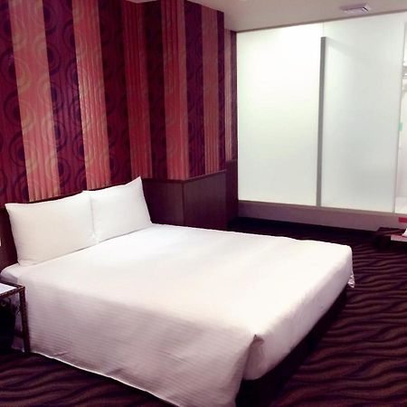 Hotel 6 - Zhonghua Taipei Exterior photo