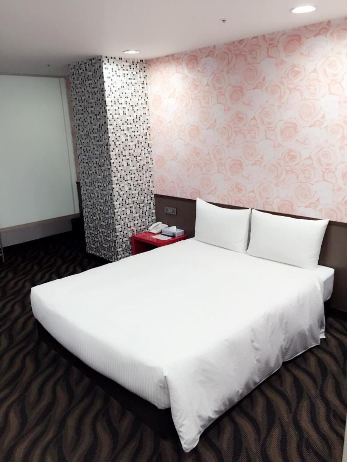 Hotel 6 - Zhonghua Taipei Exterior photo