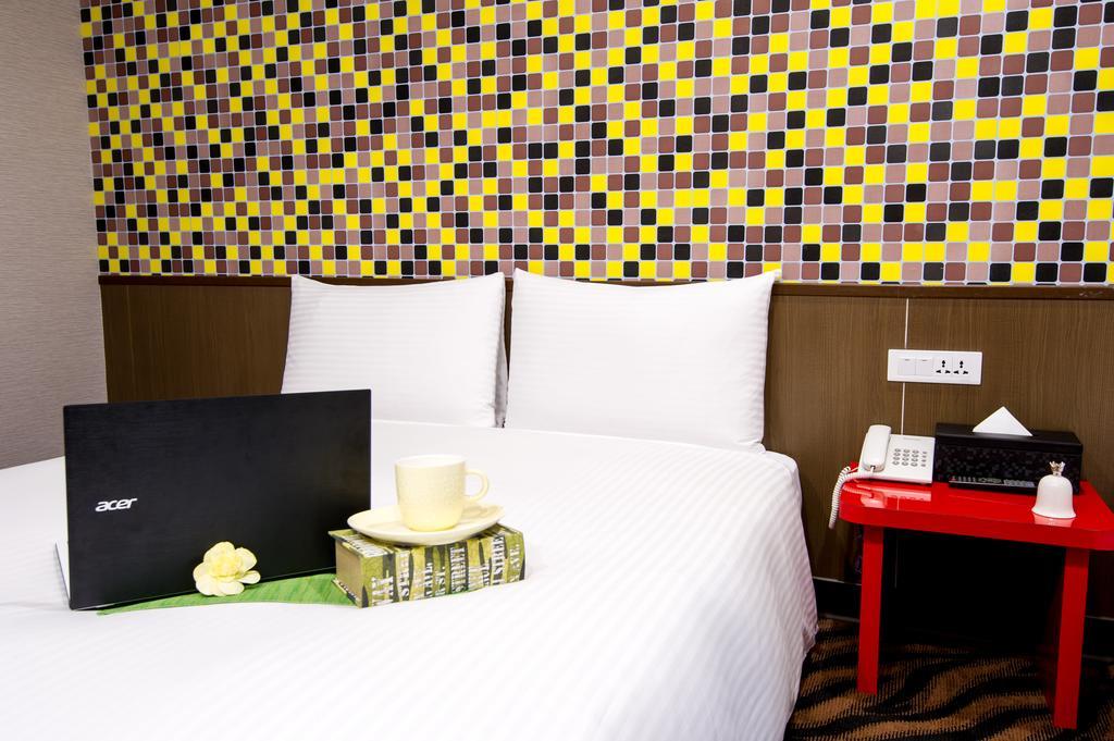 Hotel 6 - Zhonghua Taipei Exterior photo