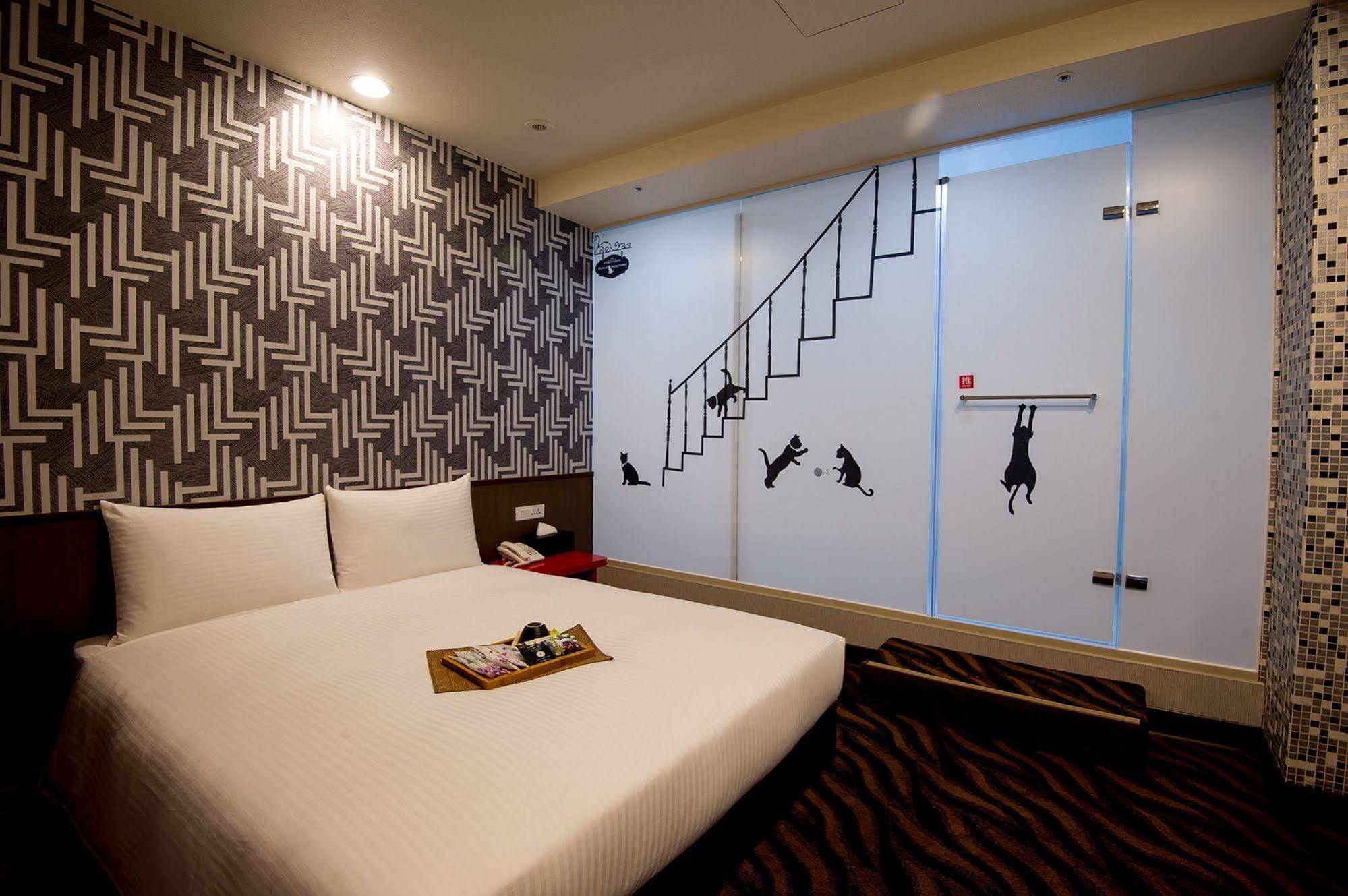 Hotel 6 - Zhonghua Taipei Exterior photo