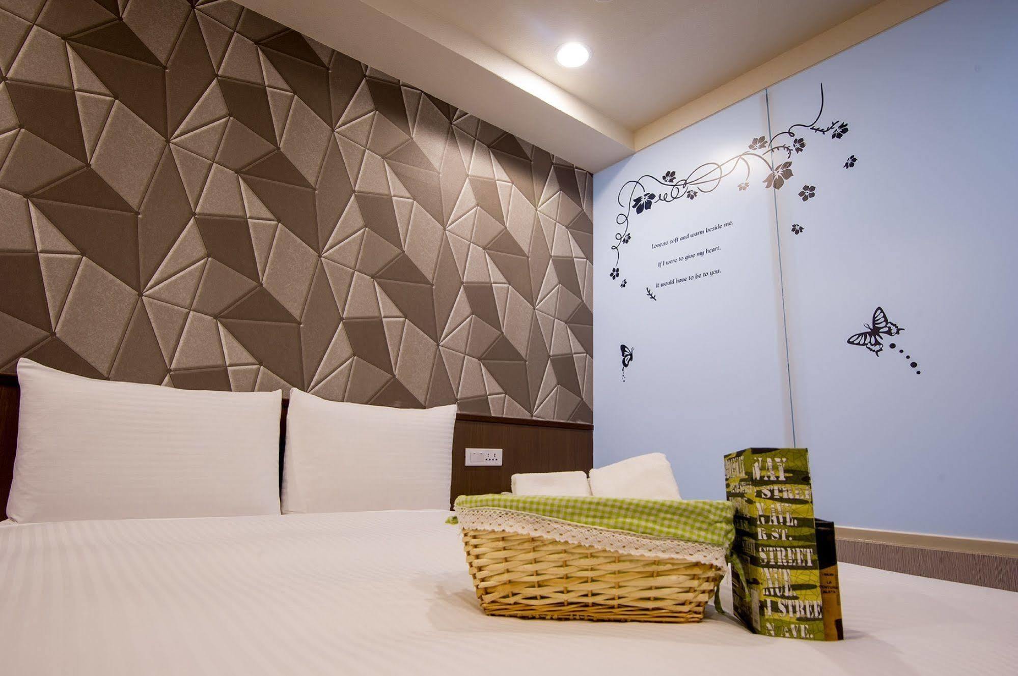 Hotel 6 - Zhonghua Taipei Exterior photo