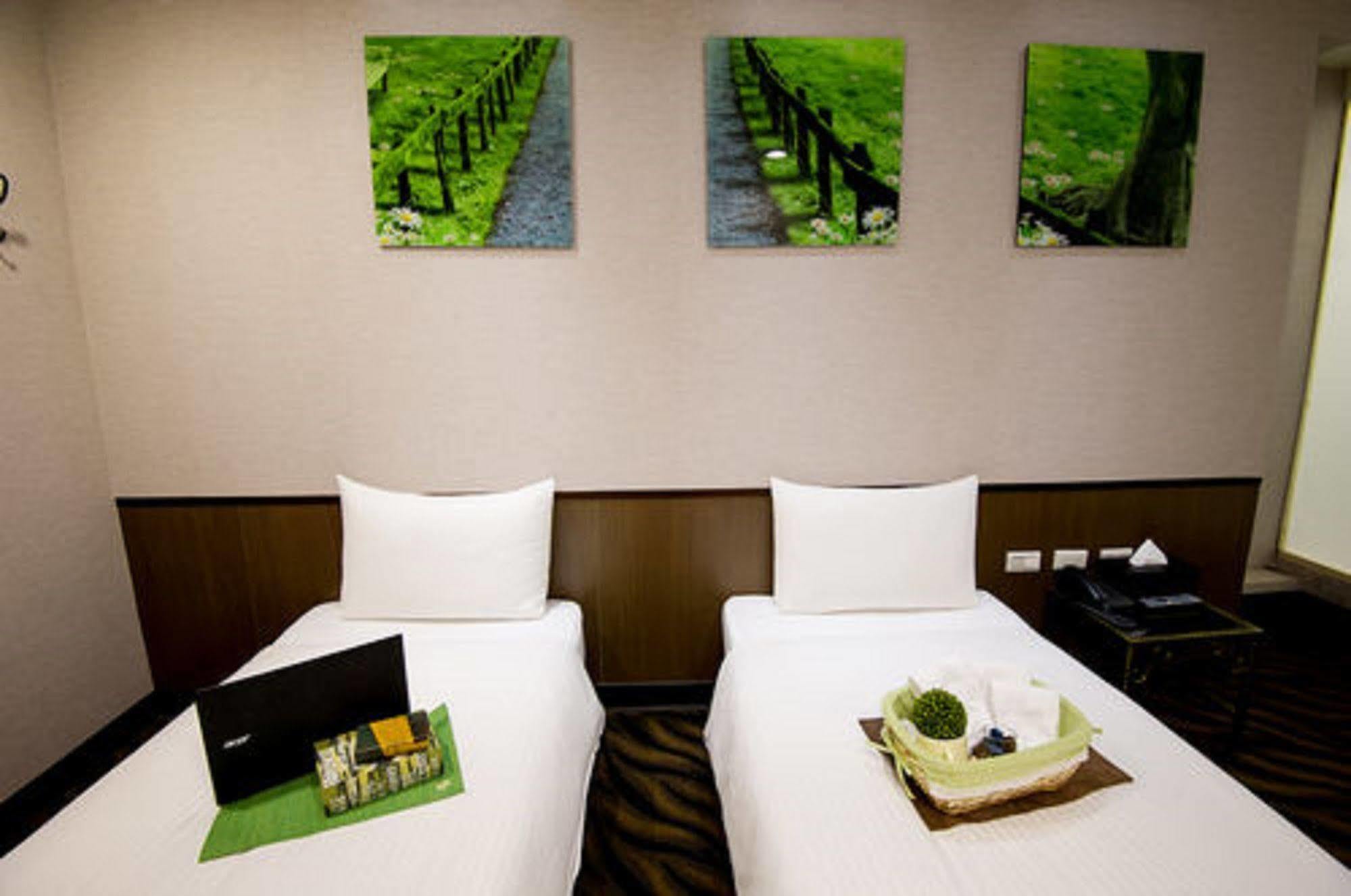Hotel 6 - Zhonghua Taipei Exterior photo