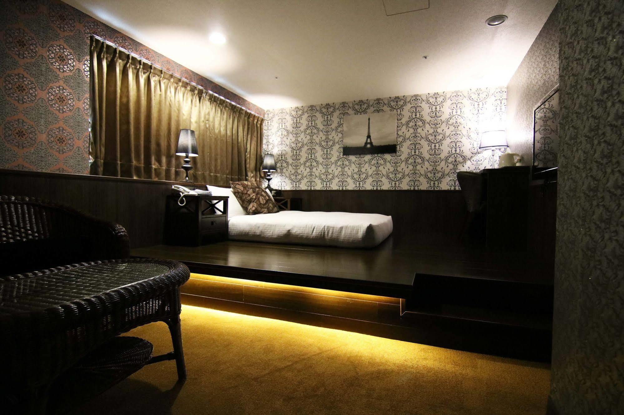 Hotel 6 - Zhonghua Taipei Exterior photo