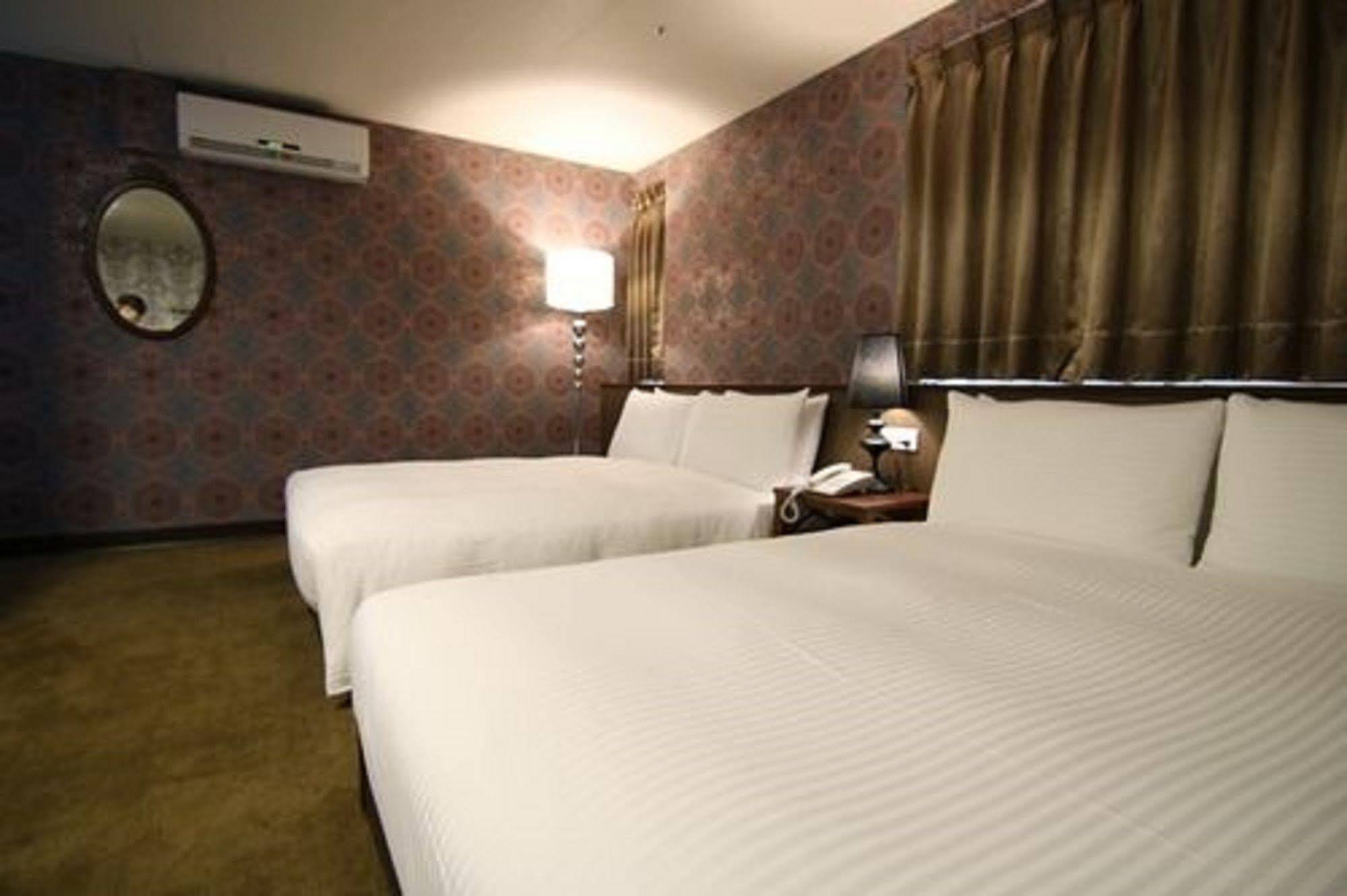 Hotel 6 - Zhonghua Taipei Exterior photo