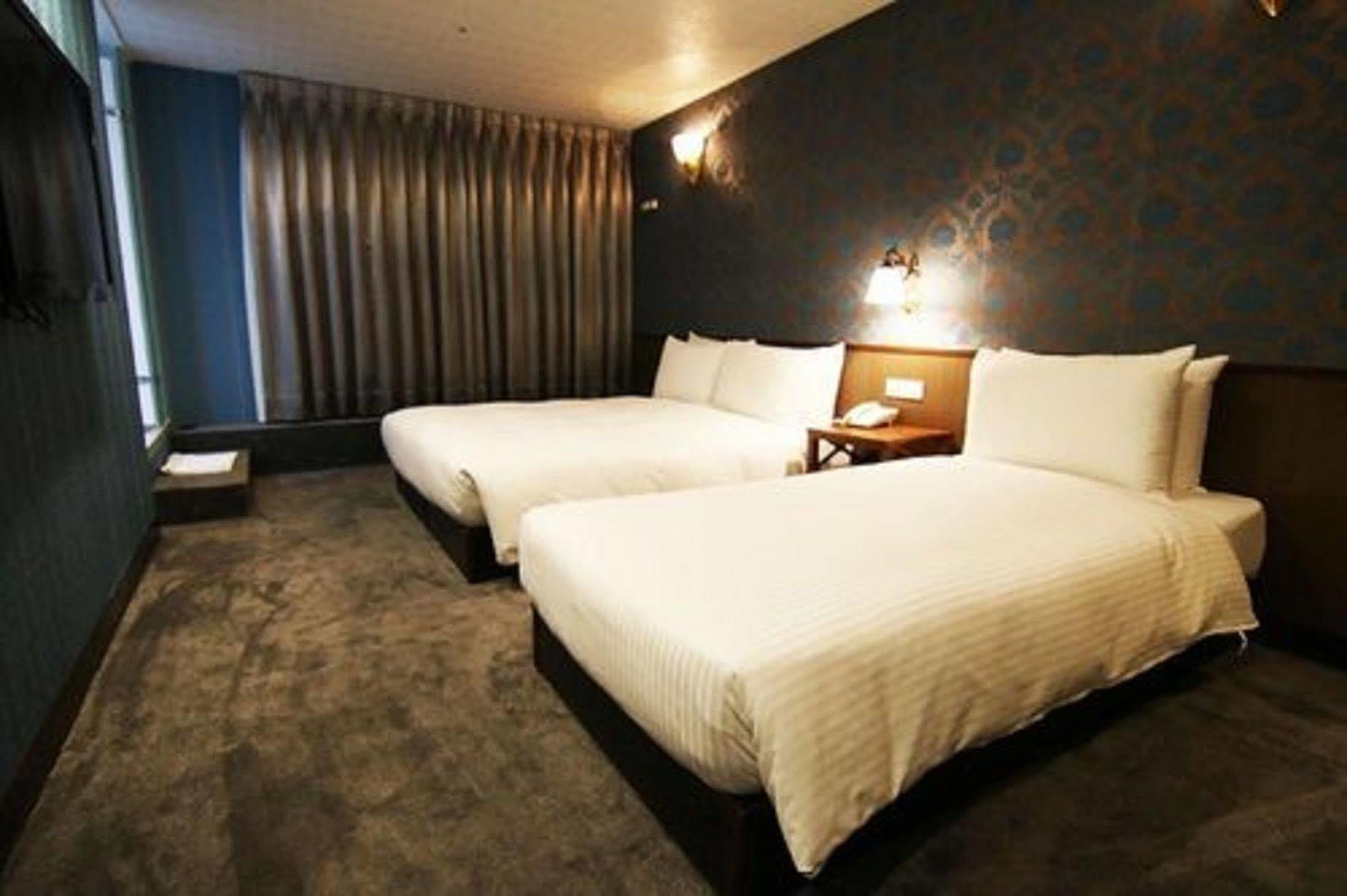 Hotel 6 - Zhonghua Taipei Exterior photo
