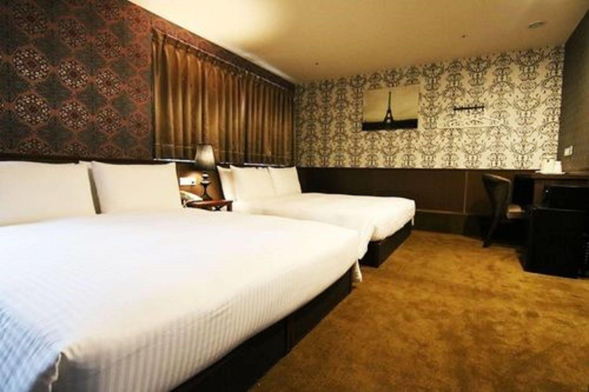Hotel 6 - Zhonghua Taipei Exterior photo